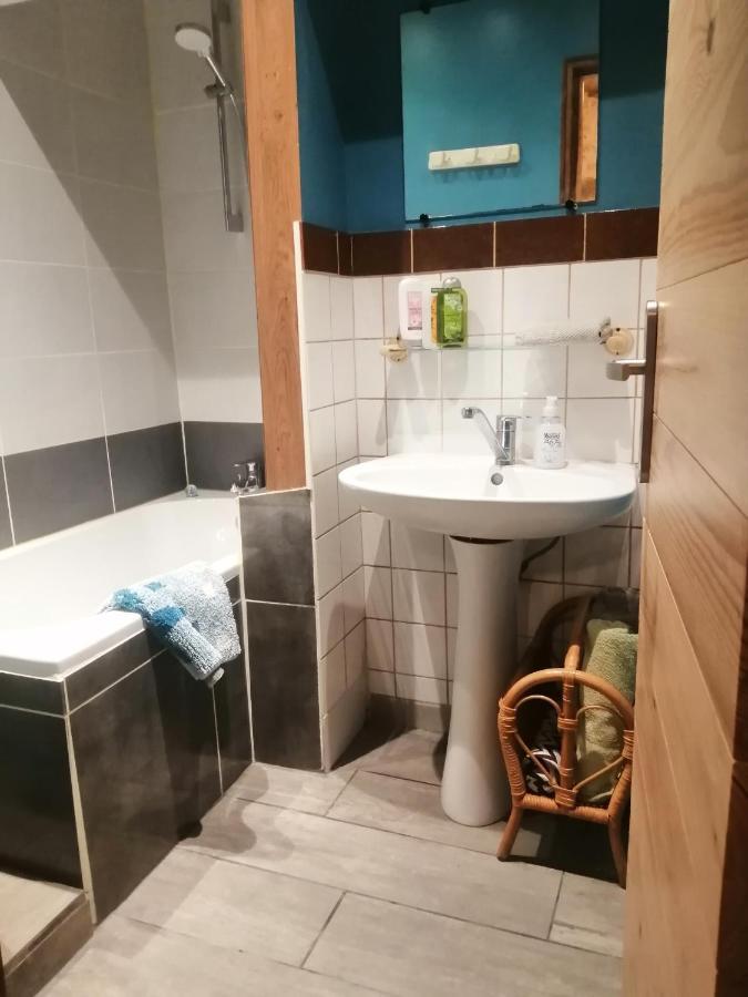Studio Au Centre Ville De Каркасон Екстериор снимка